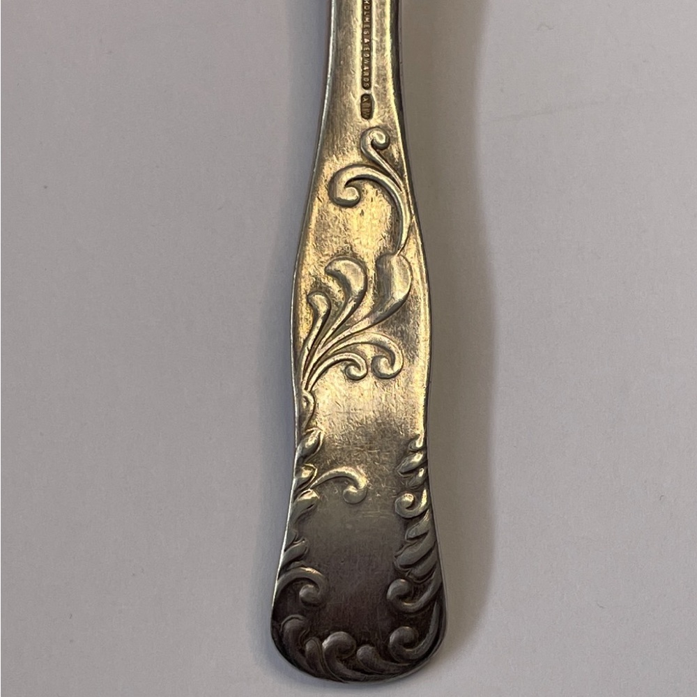 Vintage Holmes & Edwards Silverplate butter spreader. - Picture 3 of 7